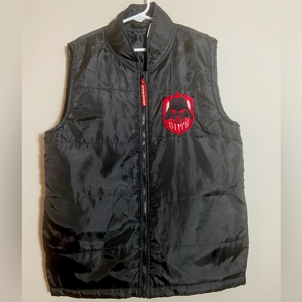 Boys size 8/10 black Star Wars vest